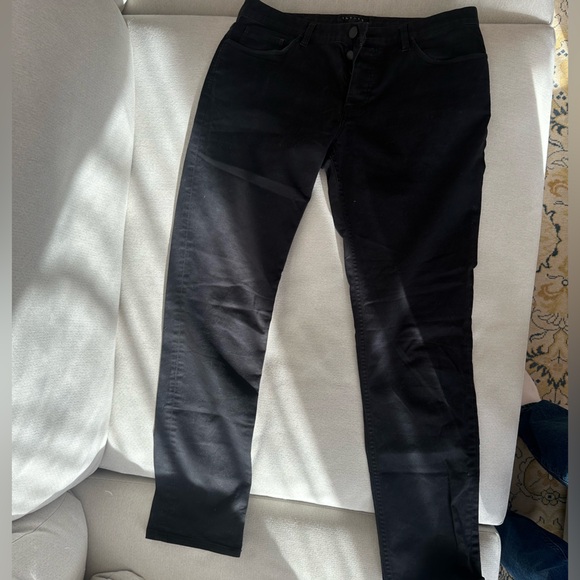 Zaine Pant in Black - Picture 2 of 4